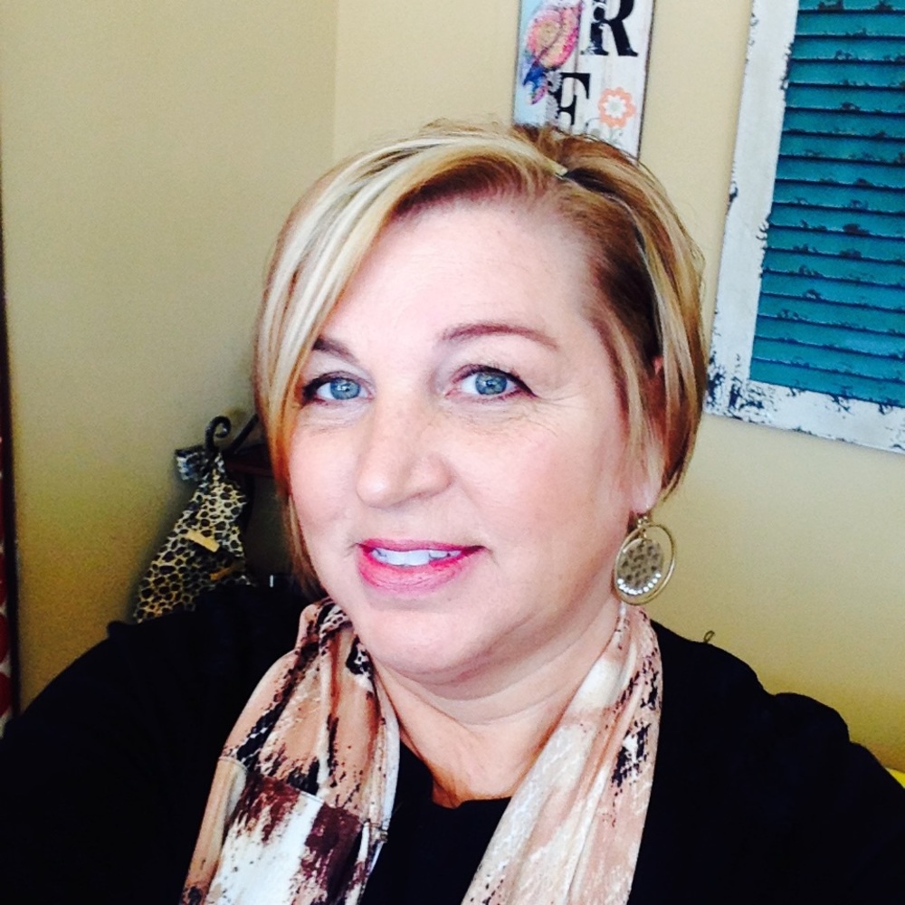Meet your Posher, Denise